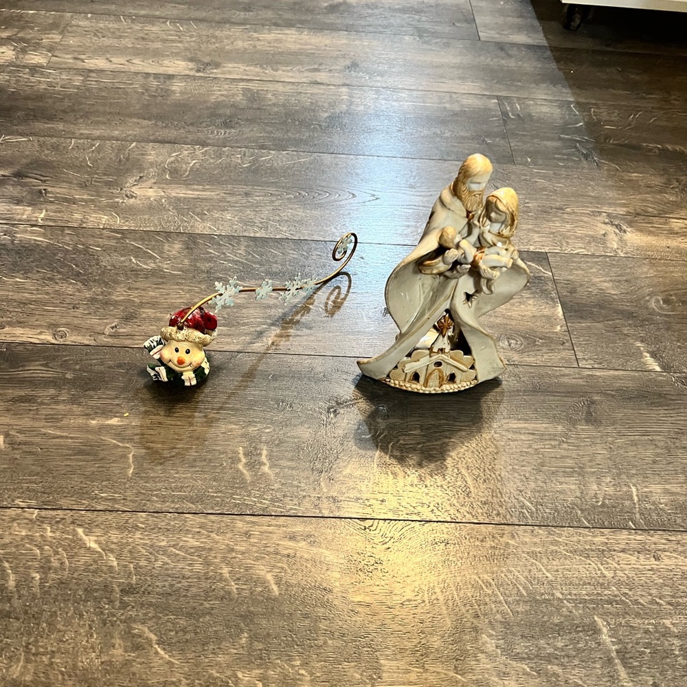 Lot of 2 Home‎ Interior Items